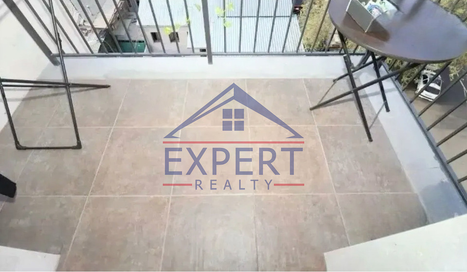 ԱՐԱԲԿԻՐ, ՎԱՀԱԳՆ ԴԱՎԹՅԱՆ ՓՈՂՈՑ, 2 ՍԵՆՅԱԿ