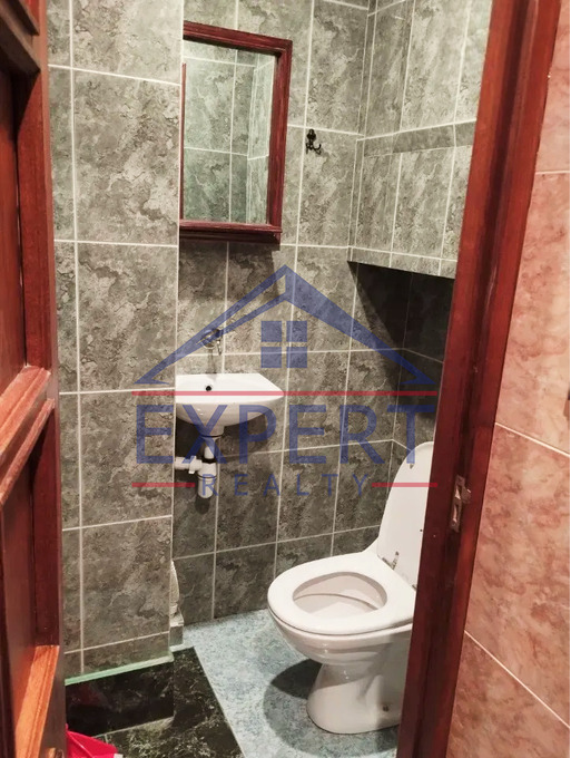 ԿԵՆՏՐՈՆ, ԱՂԱՅԱՆ ՓՈՂՈՑ, 4 ՍԵՆՅԱԿ