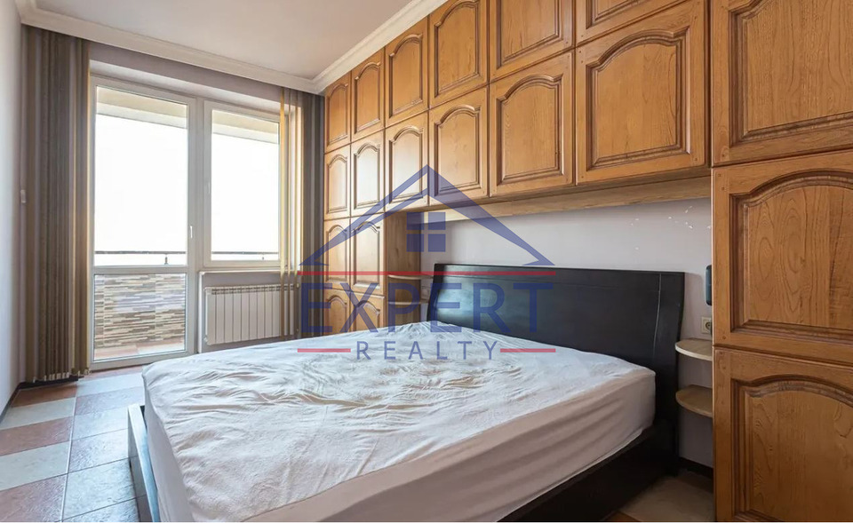 ԱՐԱԲԿԻՐ, ՆԱԻՐԻ ԶԱՐՅԱՆ ՓՈՂՈՑ, 2 ՍԵՆՅԱԿ