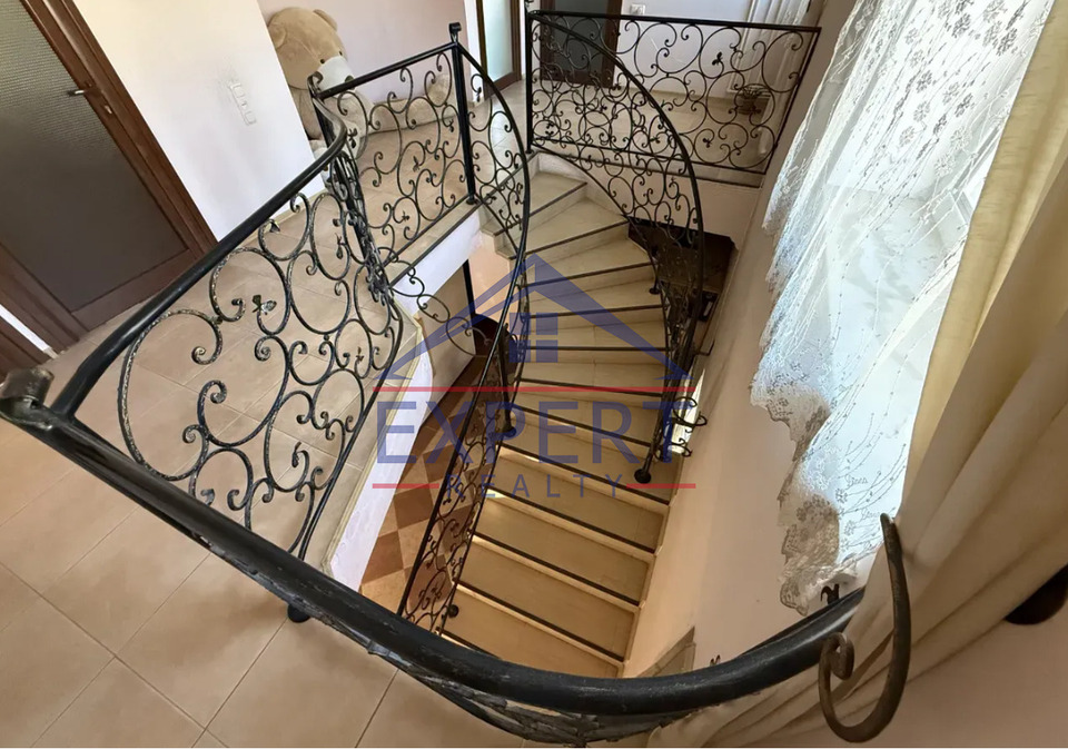 ՇԵՆԳԱՎԻԹ, ՄԱՐԿՎԱՐՏԻ ՓՈՂՈՑ, 340