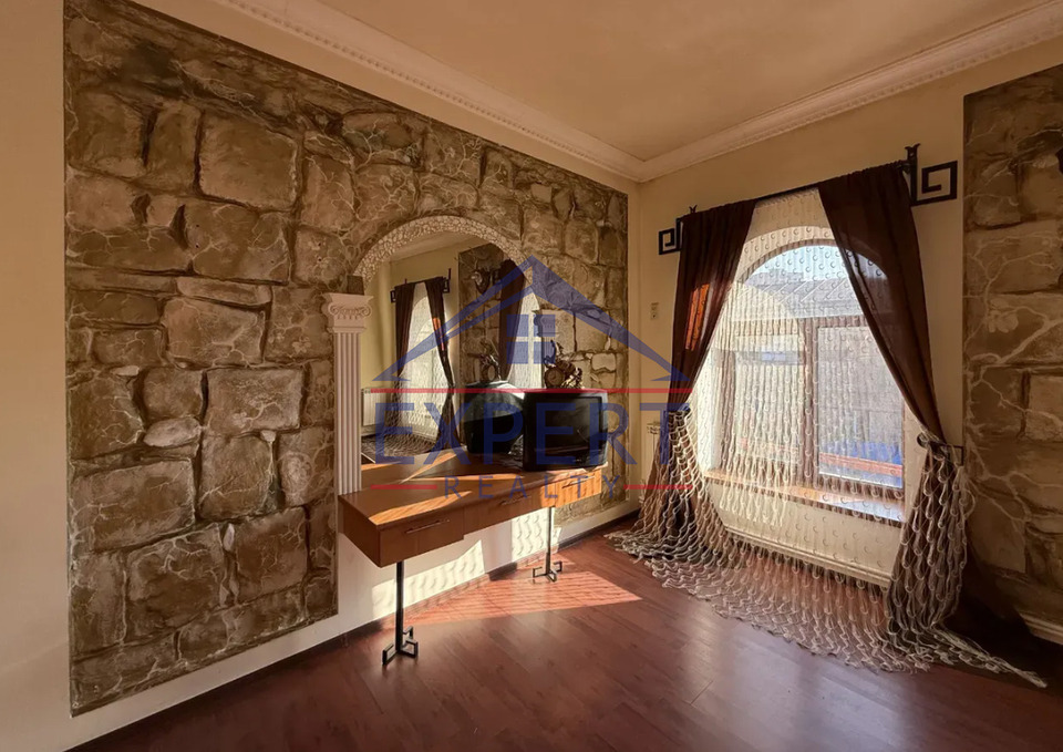 ՇԵՆԳԱՎԻԹ, ՄԱՐԿՎԱՐՏԻ ՓՈՂՈՑ, 340