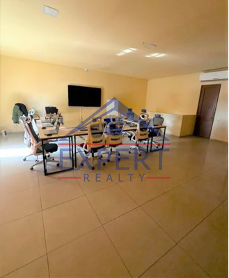 ԿԵՆՏՐՈՆ, ԵՐՎԱՆԴ ՔՈՉԱՐ ՓՈՂՈՑ, 180Ք