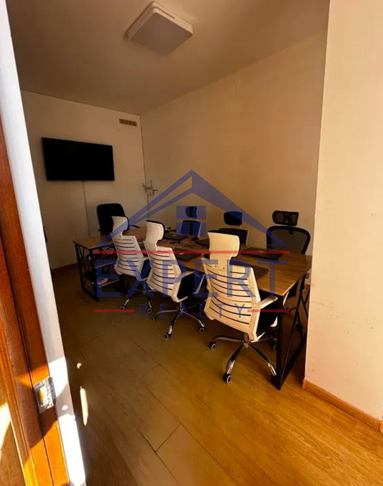 ԿԵՆՏՐՈՆ, ԵՐՎԱՆԴ ՔՈՉԱՐ ՓՈՂՈՑ, 180Ք