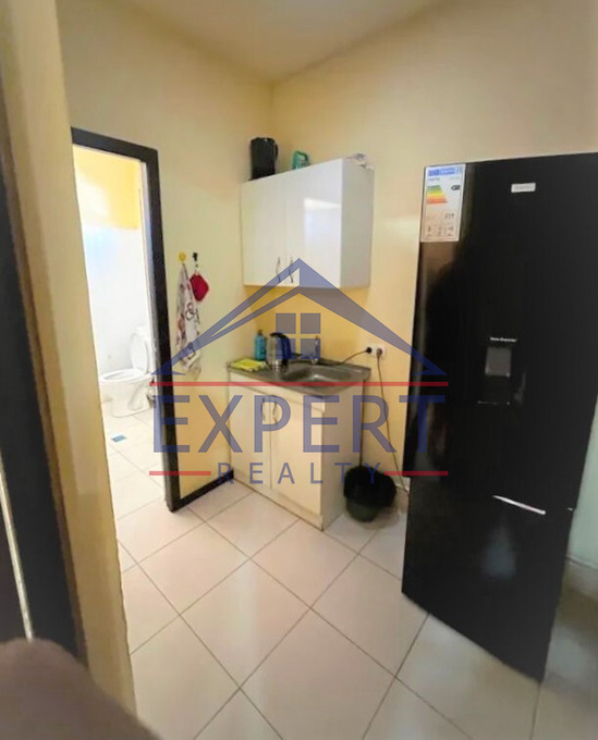 ԿԵՆՏՐՈՆ, ԵՐՎԱՆԴ ՔՈՉԱՐ ՓՈՂՈՑ, 180Ք