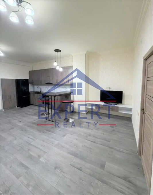 ԱՐԱԲԱԿԻՐ, ՆԱԻՐԻ ԶԱՐՅԱՆ ՓՈՂՈՑ, 3 ՍԵՆՅԱԿ