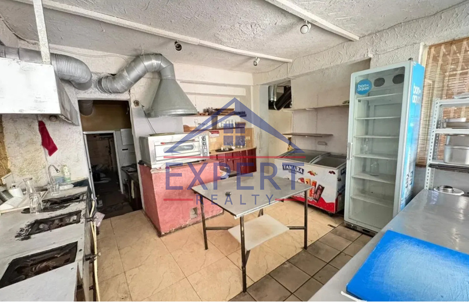 ԿԵՆՏՐՈՆ, ՏԵՐՅԱՆ ՓՈՂՈՑ, 180քմ