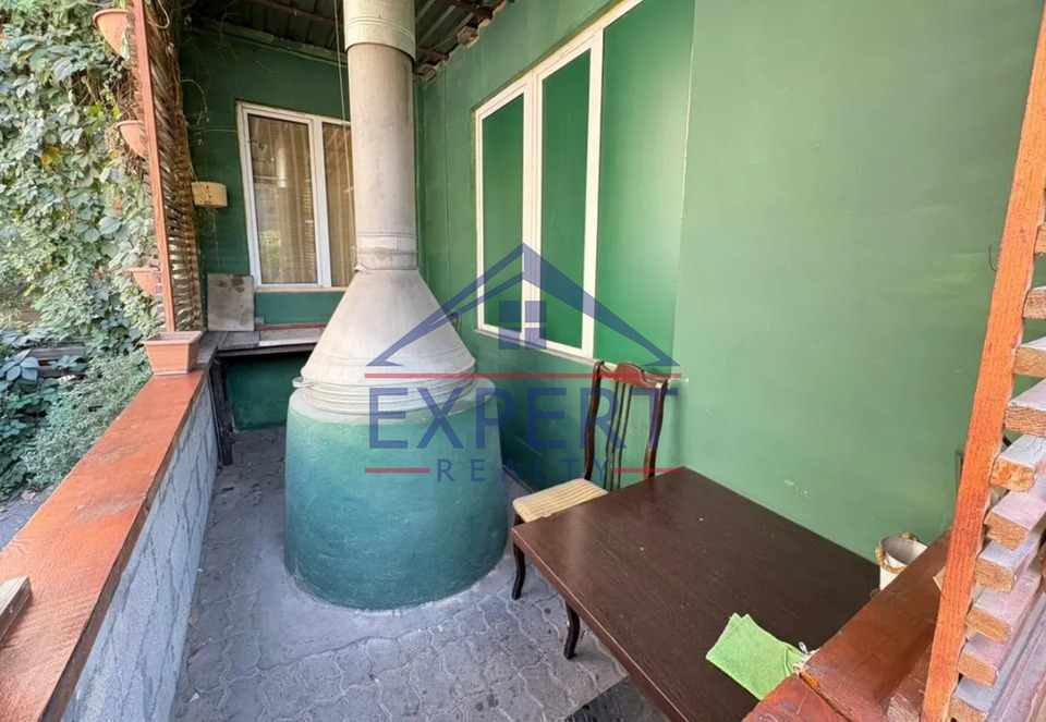 ԿԵՆՏՐՈՆ, ՏԵՐՅԱՆ ՓՈՂՈՑ, 180քմ