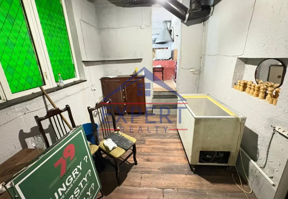 ԿԵՆՏՐՈՆ, ՏԵՐՅԱՆ ՓՈՂՈՑ, 180քմ