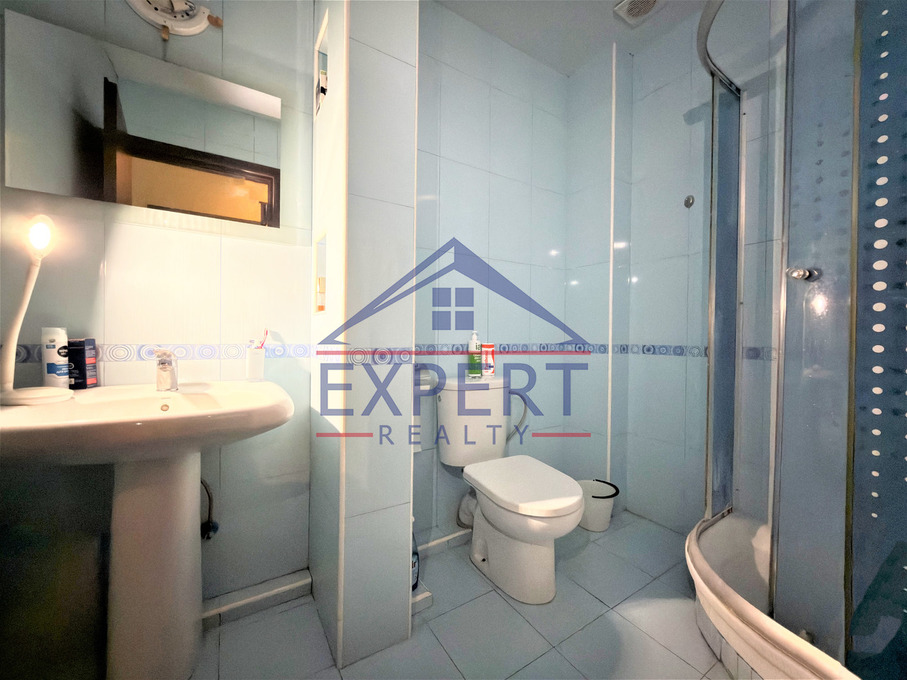 ԿԵՆՏՐՈՆ, ՀՅՈՒՍԻՍԱՅԻՆ ՊՈՂՈՏԱ, 4 ՍԵՆՅԱԿ