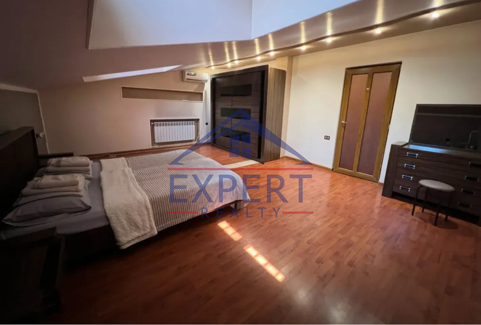 ԿԵՆՏՐՈՆ, ՄԱՇՏՈՑԻ ՊՈՂՈՏԱ, 3 ՍԵՆՅԱԿ