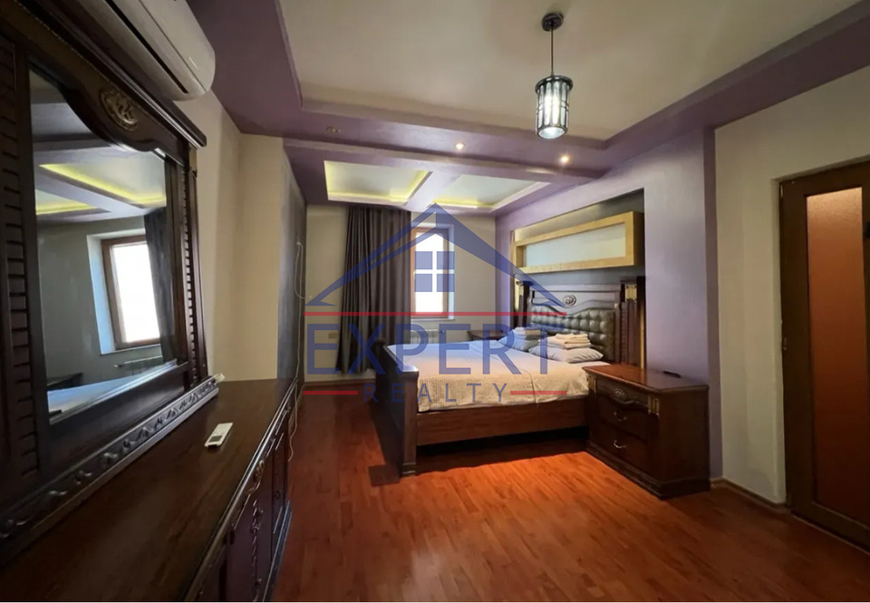 ԿԵՆՏՐՈՆ, ՄԱՇՏՈՑԻ ՊՈՂՈՏԱ, 3 ՍԵՆՅԱԿ