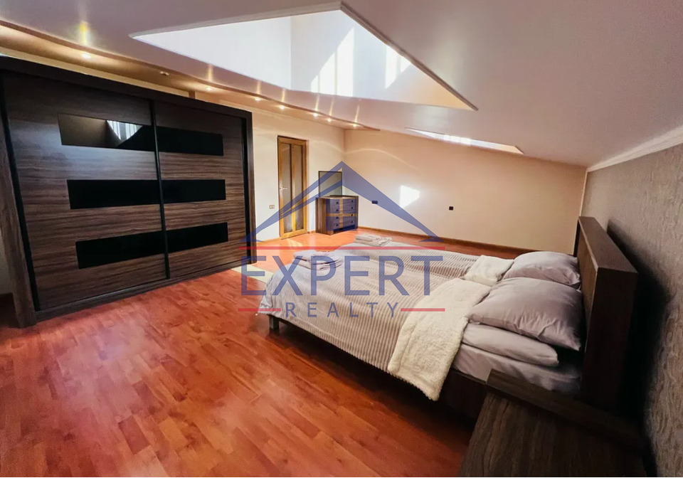 ԿԵՆՏՐՈՆ, ՄԱՇՏՈՑԻ ՊՈՂՈՏԱ, 3 ՍԵՆՅԱԿ