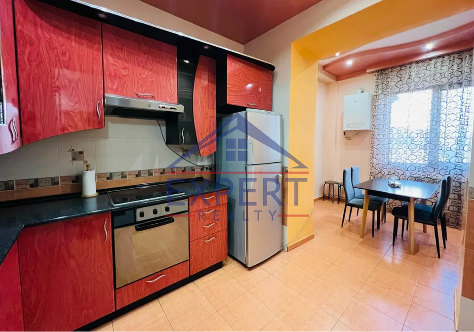 ԿԵՆՏՐՈՆ, ՄԱՇՏՈՑԻ ՊՈՂՈՏԱ, 3 ՍԵՆՅԱԿ