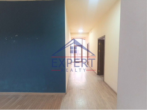 ԿԵՆՏՐՈՆ, ԵՐՎԱՆԴ ՔՈՉԱՐ ՓՈՂՈՑ, 180Ք