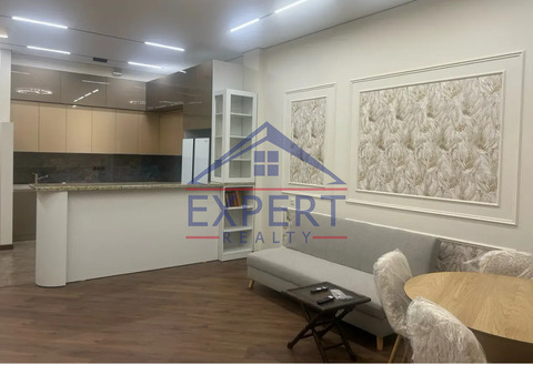 ԷՐԵԲՈՒՆԻ, ՍԱՍՈՒՆՑԻ ԴԱՎԻԹ, 3 ՍԵՆՅԱԿ