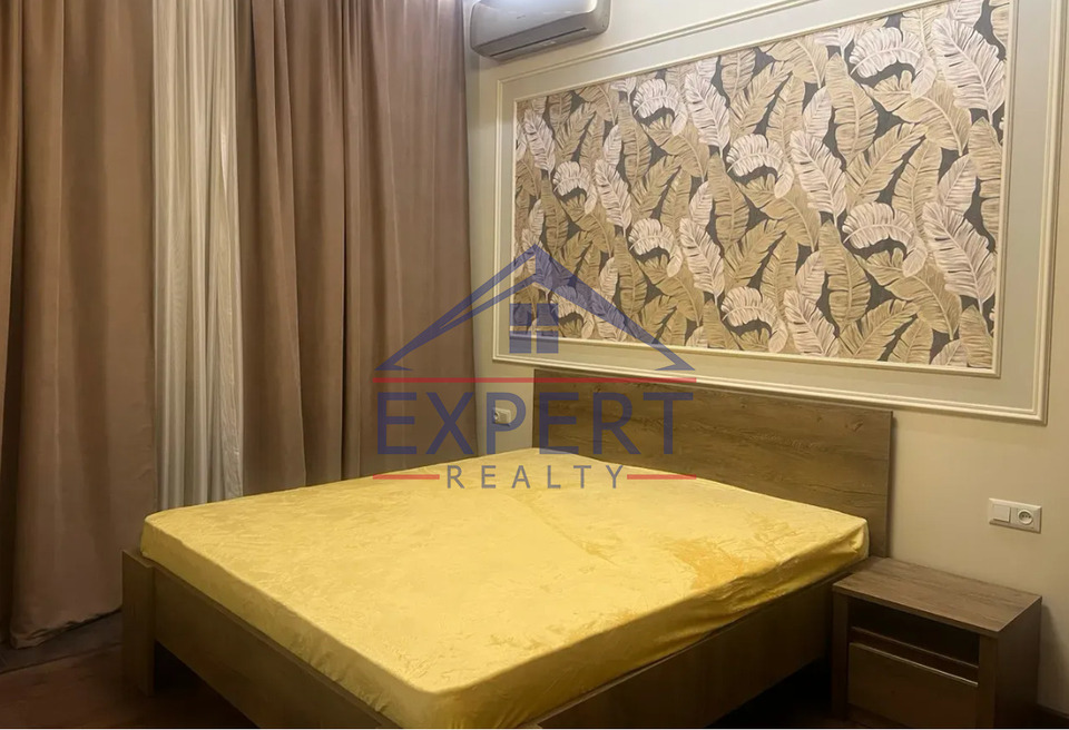 ԷՐԵԲՈՒՆԻ, ՍԱՍՈՒՆՑԻ ԴԱՎԻԹ, 3 ՍԵՆՅԱԿ