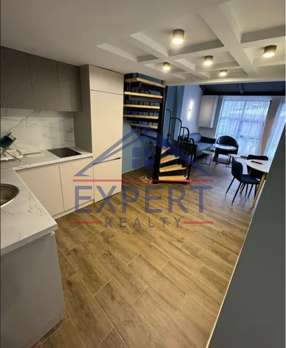 ԿԵՆՏՐՈՆ, ԵԶՆԻԿ ԿՈՂԲԱՑՈՒ ՓՈՂՈՑ, 3 ՍԵՆՅԱԿ