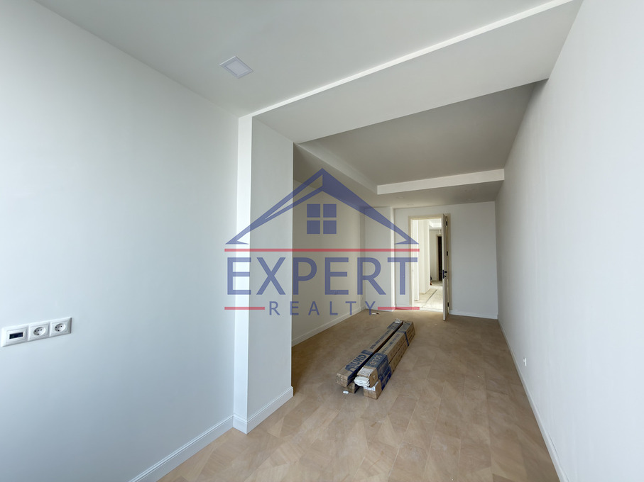 ԿԵՆՏՐՈՆ, ՍԱՅԱԹ-ՆՈՎԱ ՊՈՂՈՏԱ, 4 ՍԵՆՅԱԿ