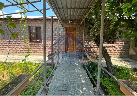 ԷՐԵԲՈՒՆԻ ,ՆՈՐ ԱՐԵՇԻ ՓՈՂՈՑ 5 ՍԵՆՅԱԿ