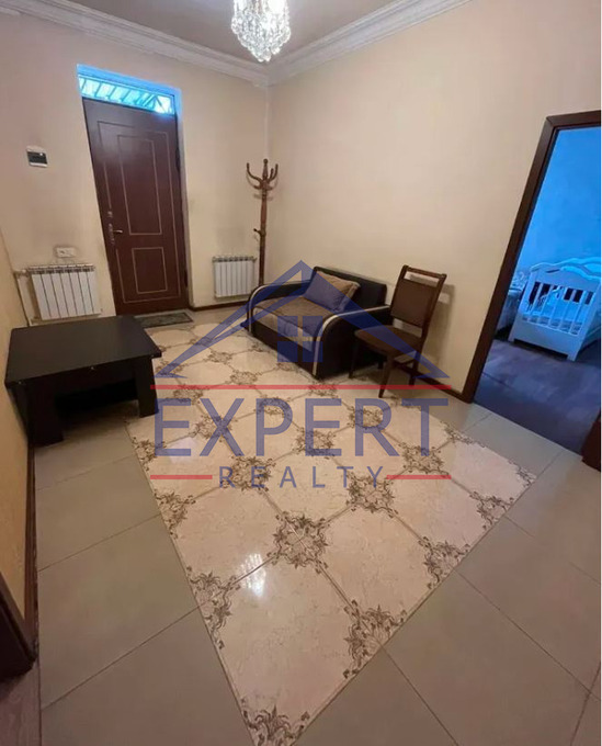 ԷՐԵԲՈՒՆԻ  ,ՆՈՐ ԱՐԵՇԻ ՓՈՂՈՑ   5 ՍԵՆՅԱԿ