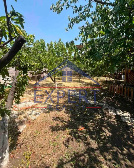 ԷՐԵԲՈՒՆԻ  ,ՆՈՐ ԱՐԵՇԻ ՓՈՂՈՑ   5 ՍԵՆՅԱԿ