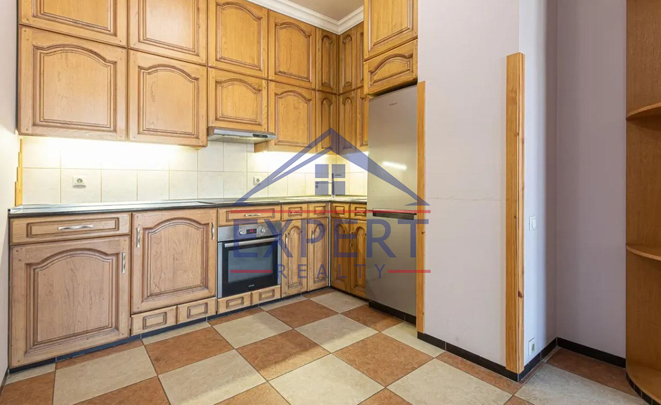 ԱՐԱԲԿԻՐ, ՆԱԻՐԻ ԶԱՐՅԱՆ ՓՈՂՈՑ, 2 ՍԵՆՅԱԿ