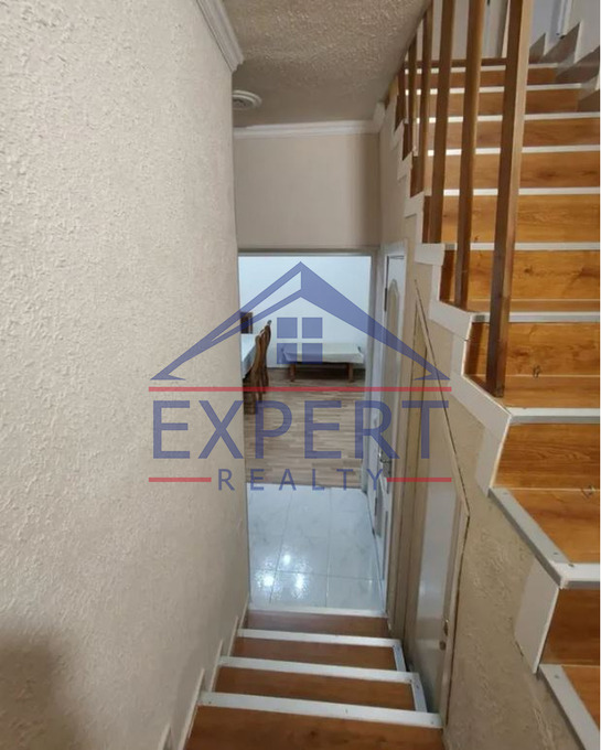 ԿԵՆՏՐՈՆ, ՍԻՄԵՈՆ ԵՐևԱՆՑՈՒ ՓՈՂՈՑ, 3 ՍԵՆՅԱԿ