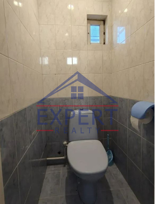 ԿԵՆՏՐՈՆ, ՍԻՄԵՈՆ ԵՐևԱՆՑՈՒ ՓՈՂՈՑ, 3 ՍԵՆՅԱԿ