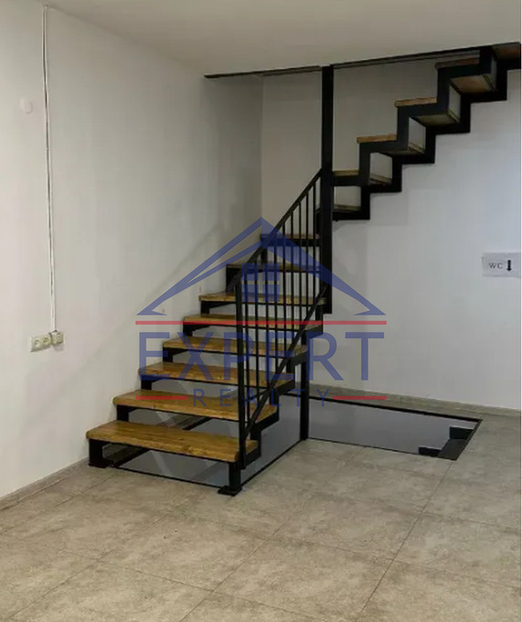 ԿԵՆՏՐՈՆ, ԱՐՇԱԿՈՒՆՅԱՑ ՊՈՂՈՏԱ, 210 քմ