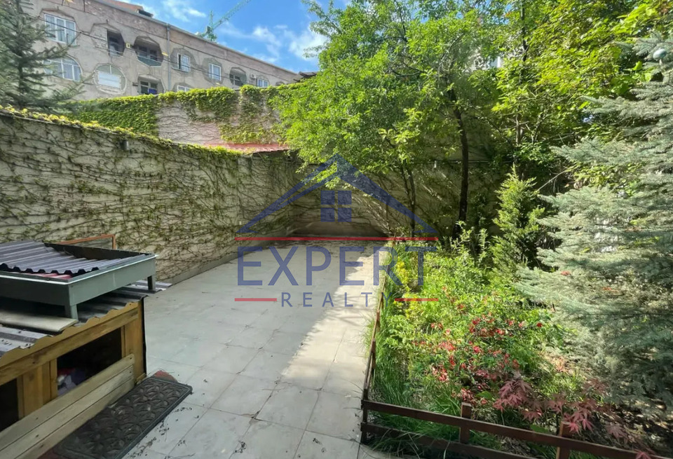 ԱՎԱՆ, ԾԱՐԱՎ ԱՂԲՅՈՒՐ ՓՈՂՈՑ,  4 ՍԵՆՅԱԿ