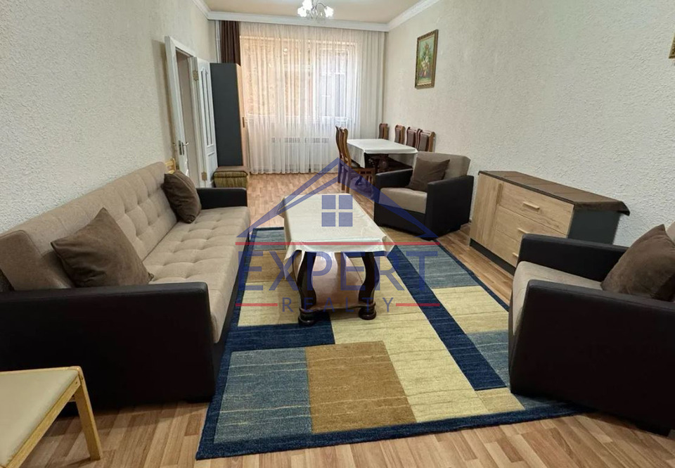 ԿԵՆՏՐՈՆ, ՍԻՄԵՈՆ ԵՐևԱՆՑՈՒ ՓՈՂՈՑ, 3 ՍԵՆՅԱԿ