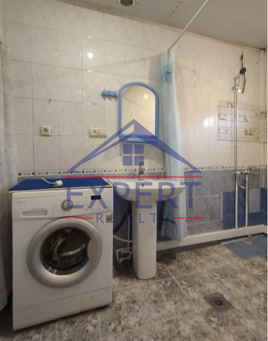 ԿԵՆՏՐՈՆ, ՍԻՄԵՈՆ ԵՐևԱՆՑՈՒ ՓՈՂՈՑ, 3 ՍԵՆՅԱԿ