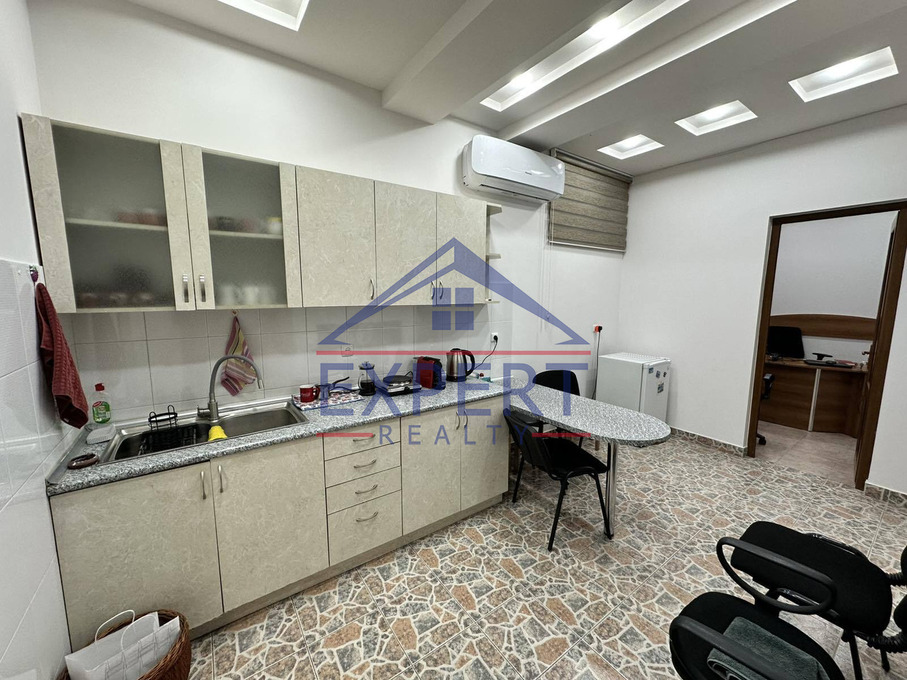 ԿԵՆՏՐՈՆ, ՏԵՐՅԱՆ ՓՈՂՈՑ, 75քմ