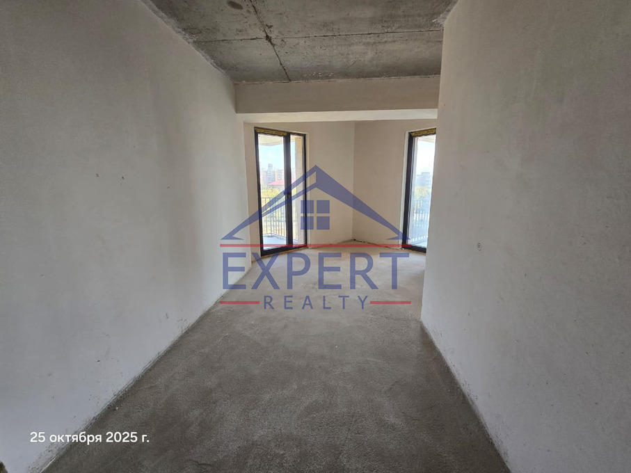 ԱՐԱԲԿԻՐ, ԿՈՄԻՏԱՍԻ ՊՈՂՈՏԱ, 3 ՍԵՆՅԱԿ