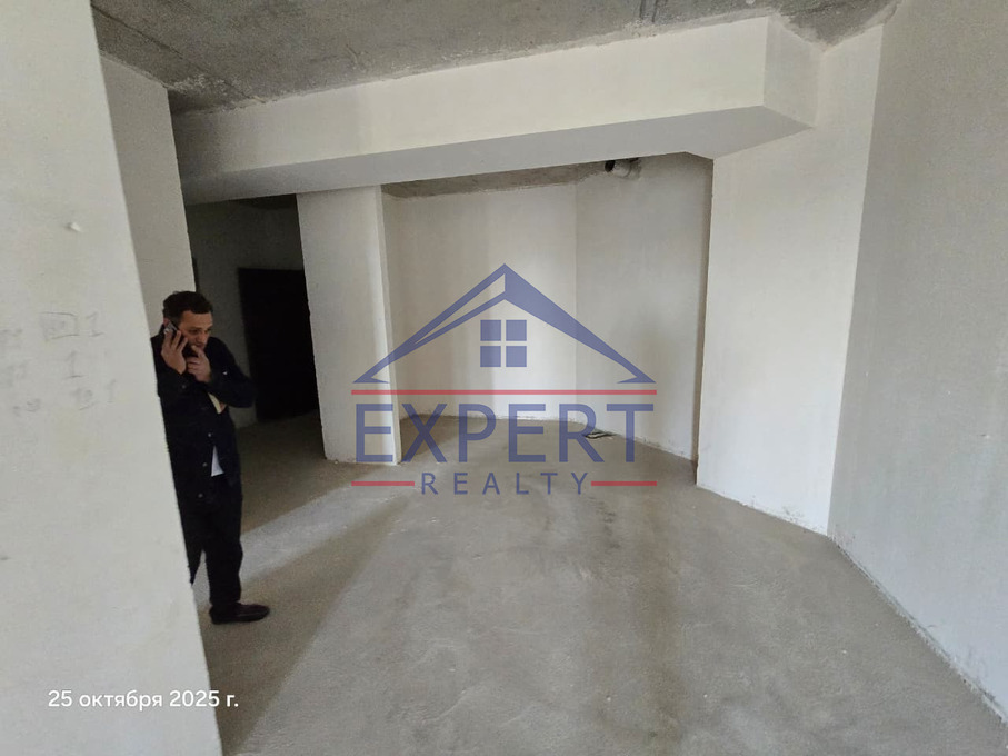 ԱՐԱԲԿԻՐ, ԿՈՄԻՏԱՍԻ ՊՈՂՈՏԱ, 3 ՍԵՆՅԱԿ