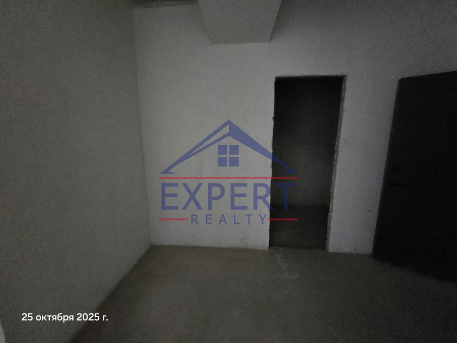 ԱՐԱԲԿԻՐ, ԿՈՄԻՏԱՍԻ ՊՈՂՈՏԱ, 3 ՍԵՆՅԱԿ