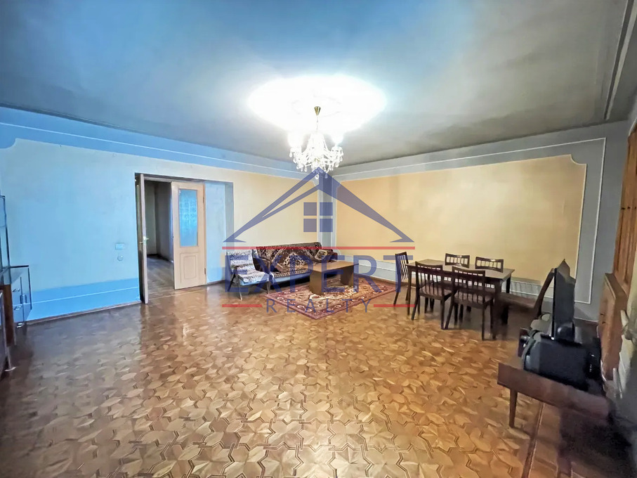 ՇԵՆԳԱՎԻԹ, ԲԱԳՐԱՏՈՒՆՅԱՆՑ ՓՈՂՈՑ, 3 ՍԵՆՅԱԿ