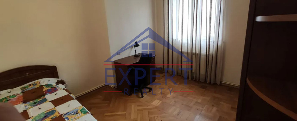 ԿԵՆՏՐՈՆ, ԴԵՄԻՐՃՅԱՆ ՓՈՂՈՑ, 3 ՍԵՆՅԱԿ