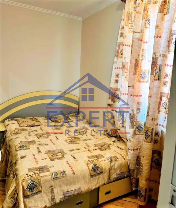 ԿԵՆՏՐՈՆ, ՊԱՐՈՆՅԱՆ ՓՈՂՈՑ, 3 ՍԵՆՅԱԿ