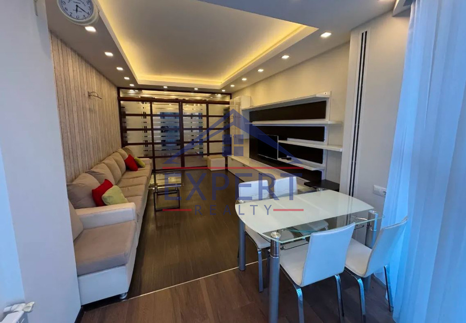 ԿԵՆՏՈՆ, ԾԻԾԵՌՆԱԿԱԲԵՐԴԻ ԽՃՈՒՂԻ, 3 ՍԵՆՅԱԿ