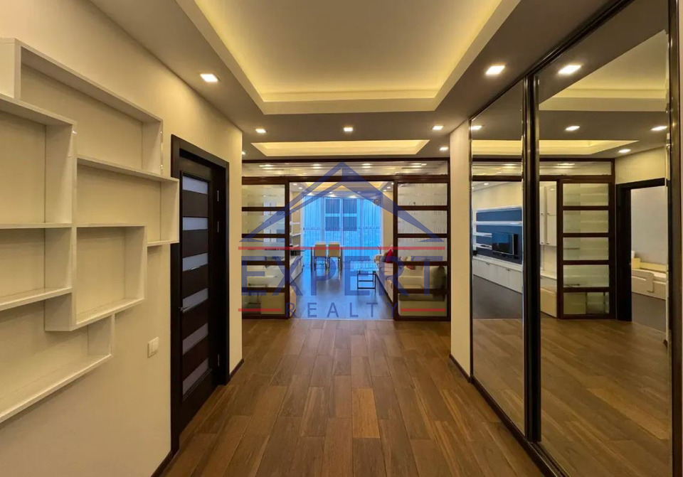 ԿԵՆՏՈՆ, ԾԻԾԵՌՆԱԿԱԲԵՐԴԻ ԽՃՈՒՂԻ, 3 ՍԵՆՅԱԿ