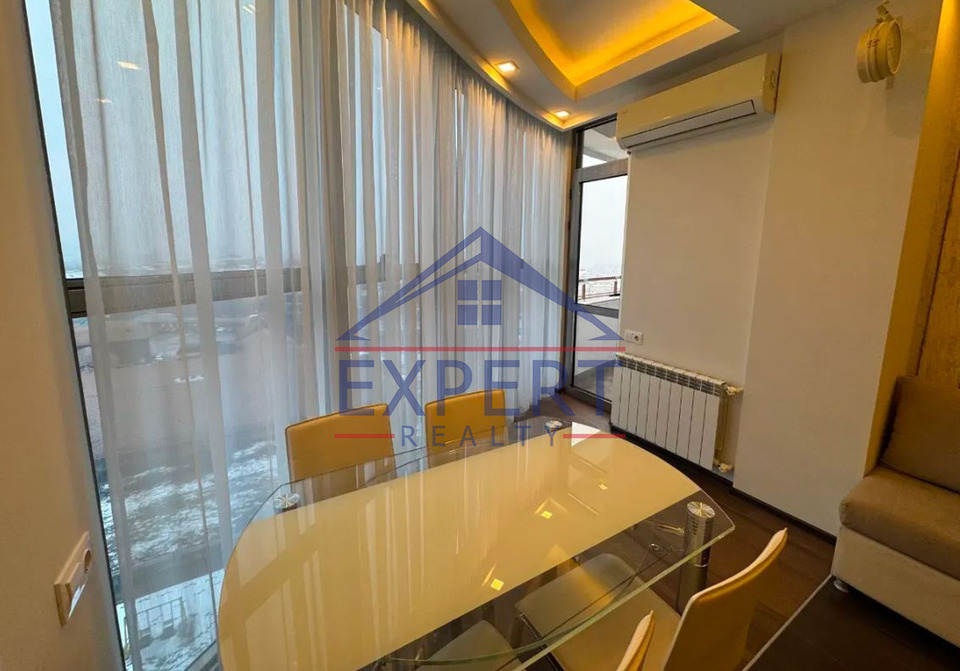 ԿԵՆՏՈՆ, ԾԻԾԵՌՆԱԿԱԲԵՐԴԻ ԽՃՈՒՂԻ, 3 ՍԵՆՅԱԿ