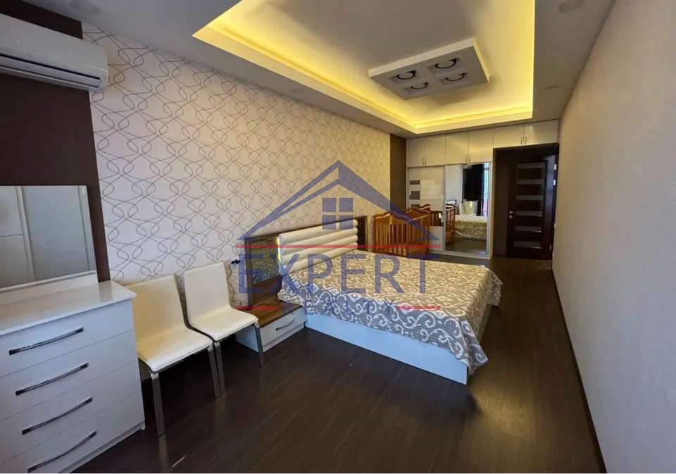 ԿԵՆՏՈՆ, ԾԻԾԵՌՆԱԿԱԲԵՐԴԻ ԽՃՈՒՂԻ, 3 ՍԵՆՅԱԿ