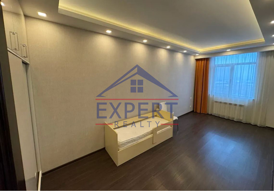 ԿԵՆՏՈՆ, ԾԻԾԵՌՆԱԿԱԲԵՐԴԻ ԽՃՈՒՂԻ, 3 ՍԵՆՅԱԿ