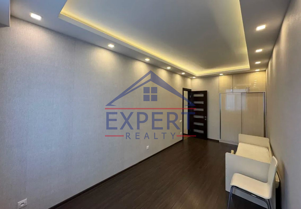 ԿԵՆՏՈՆ, ԾԻԾԵՌՆԱԿԱԲԵՐԴԻ ԽՃՈՒՂԻ, 3 ՍԵՆՅԱԿ