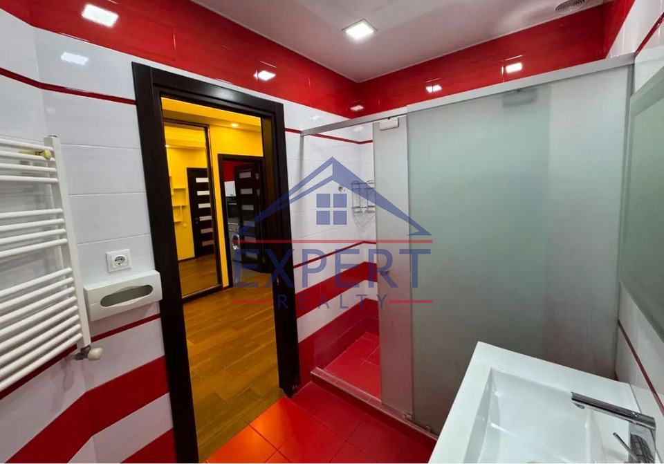 ԿԵՆՏՈՆ, ԾԻԾԵՌՆԱԿԱԲԵՐԴԻ ԽՃՈՒՂԻ, 3 ՍԵՆՅԱԿ