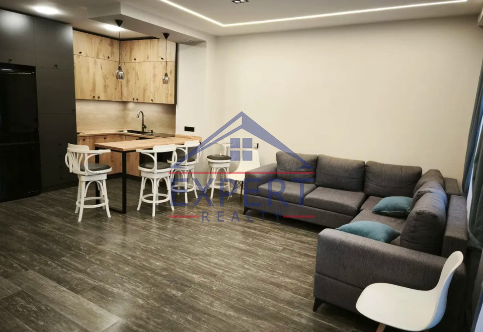 ՔԱՆԱՔԵՌ-ԶԵՅԹՈՒՆ, ՖԱՆԱՐՋՅԱՆ ՓՈՂՈՑ, 5 ՍԵՆՅԱԿ