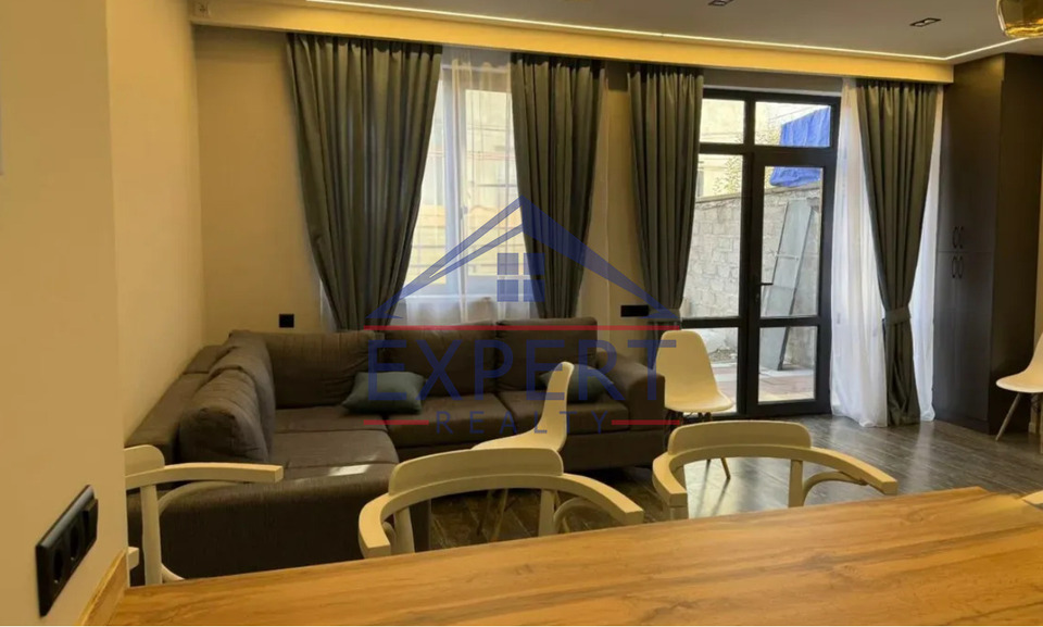 ՔԱՆԱՔԵՌ-ԶԵՅԹՈՒՆ, ՖԱՆԱՐՋՅԱՆ ՓՈՂՈՑ, 5 ՍԵՆՅԱԿ