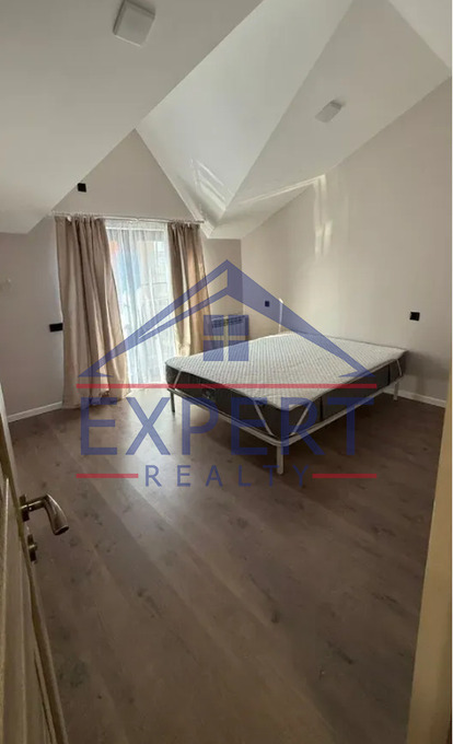 ՔԱՆԱՔԵՌ-ԶԵՅԹՈՒՆ, ՖԱՆԱՐՋՅԱՆ ՓՈՂՈՑ, 5 ՍԵՆՅԱԿ