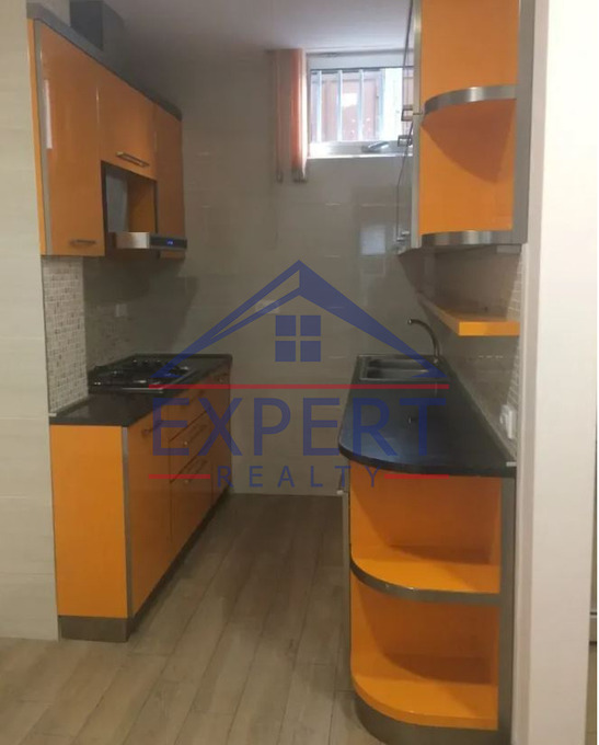 ԿԵՆՏՐՈՆ,ՊՈՒՇԿԻՆԻ ՓՈՂՈՑ 75ՔՄ